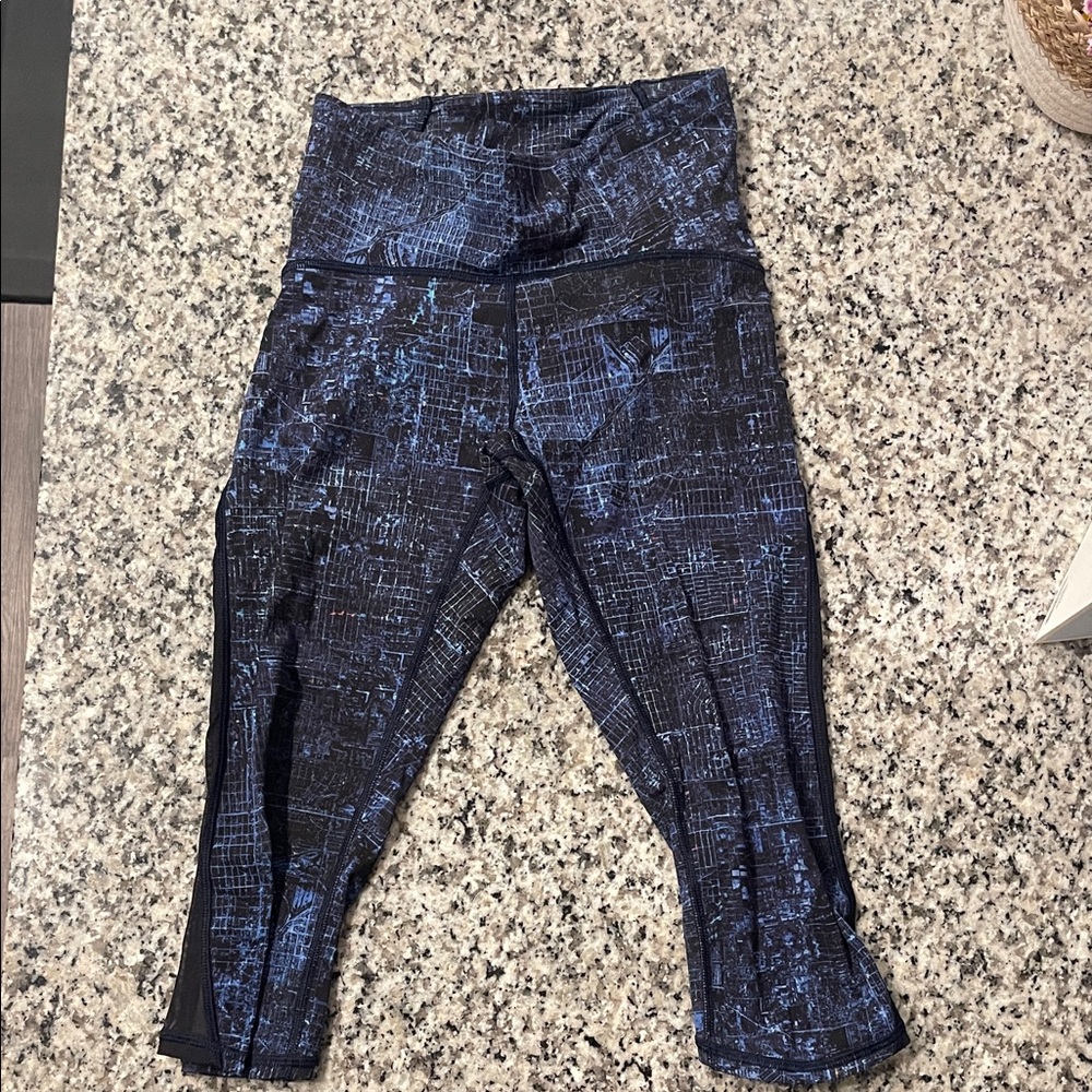 Lululemon Athletica Black and Blue Patterned Leggings
